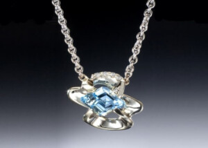 Aquamarine &Amp;Amp; Diamond Necklace