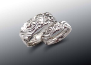 Platinum Turtle Wave Wedding Band Set