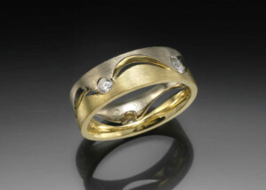 Two Tone Diamond Wave Band