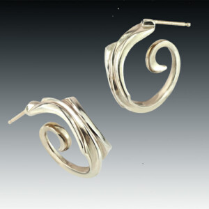 14K White Gold Carved Hoop Earrings