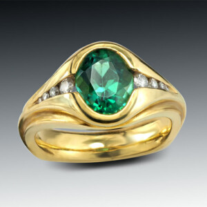 Oval Green Tourmaline &Amp; Diamond Yellow Gold Ring
