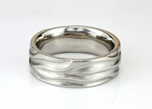 grooved wide platinum band