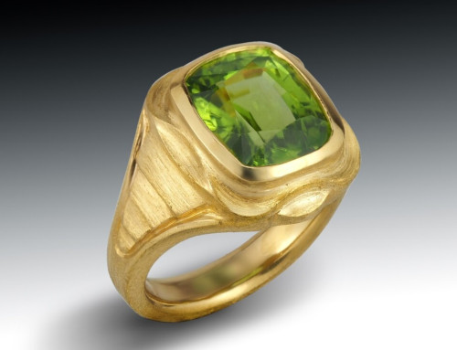 Mens Peridot Stepped 18K Ring