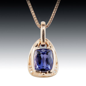 Rose Gold Tanzanite Cushion Pendant