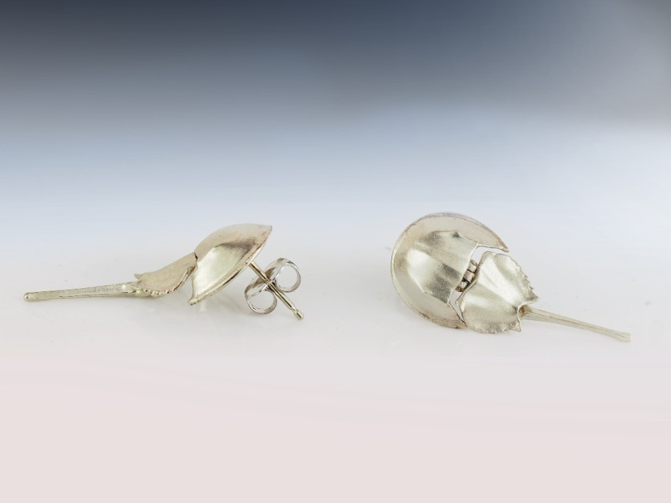 White Gold Horseshoe Crab Earrings 2 White Gold Horseshoe Crab Earrings-2