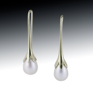 14K White Gold Pearl Drop Earrings