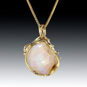 Opalized Shell 18K Pendant