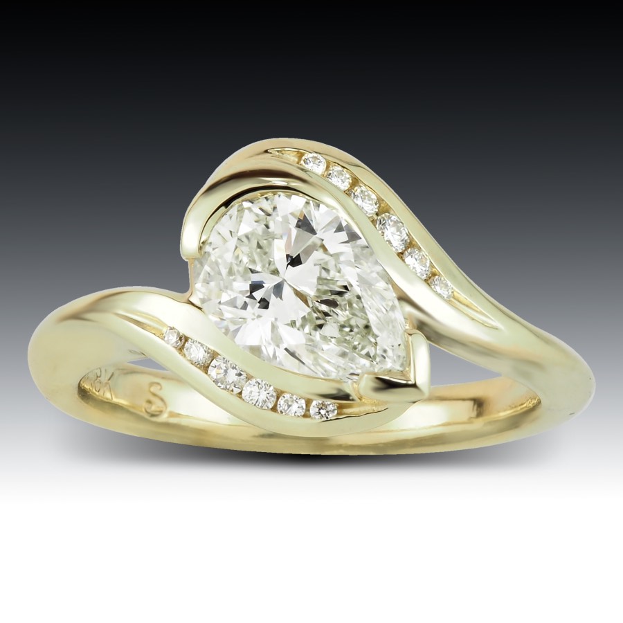 Pear Shaped Diamond Engagement Ring Pear Shaped Diamond Engagement Ring