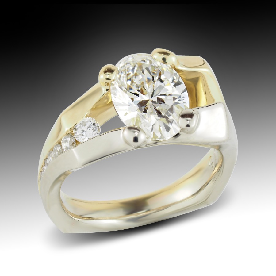Two Tone Oval Diamond Split Ring